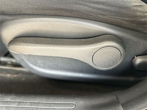 Used 2017 Nissan Juke SV image 13