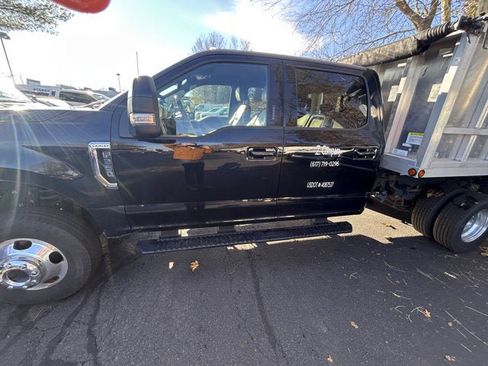 Used 2022 Ford F350 Lariat w/ Lariat Value Package image 4