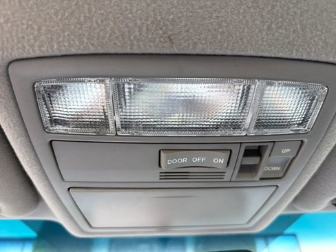 Used 2011 Toyota Camry LE w/ LE Extra-Value Pkg FWD image 23