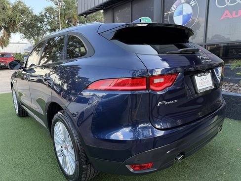 Used 2018 Jaguar F-PACE Premium image 6