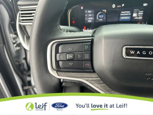 Used 2022 Jeep Wagoneer Series III w/ Premium Group I image 19