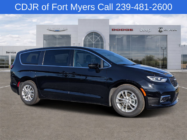 New 2026 Chrysler Pacifica Select FWD image 1