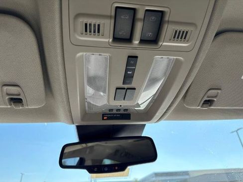 Used 2012 Cadillac SRX Luxury FWD image 11