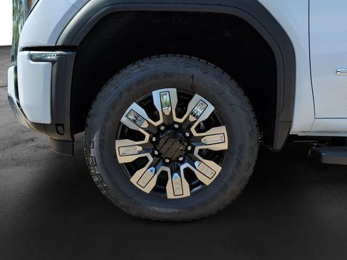 New 2026 GMC Sierra 3500 Denali w/ Denali Reserve Package AWD/4WD image 10
