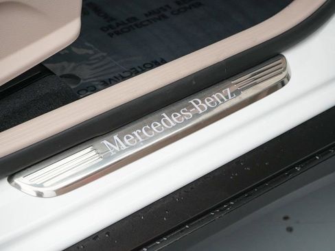 Used 2022 Mercedes-Benz GLC 300 4MATIC image 28