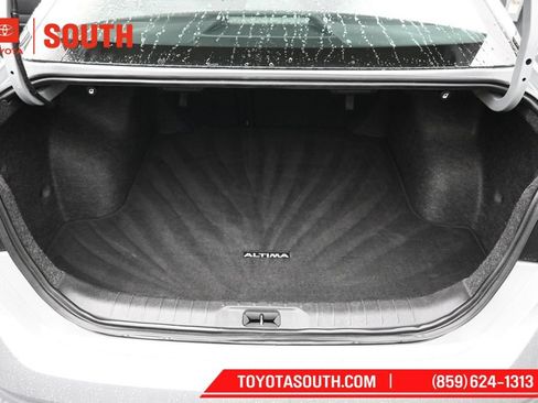 Used 2024 Nissan Altima 2.5 SV AWD/4WD image 25
