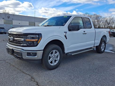 New 2025 Ford F150 XLT w/ Equipment Group 301A Standard AWD/4WD image 3