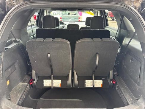 Used 2019 Ford Explorer XLT FWD image 3