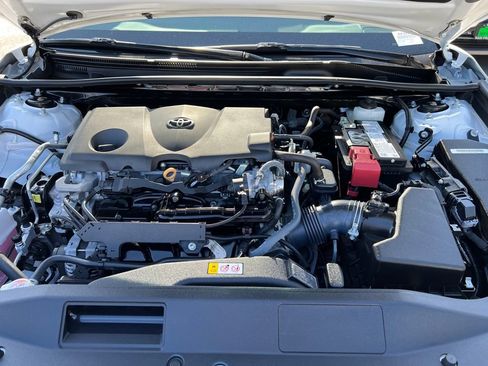 Used 2024 Toyota Camry LE image 39