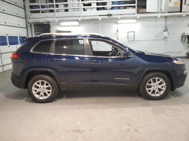 Used 2014 Jeep Cherokee Latitude w/ Comfort/Convenience Group AWD/4WD image 8