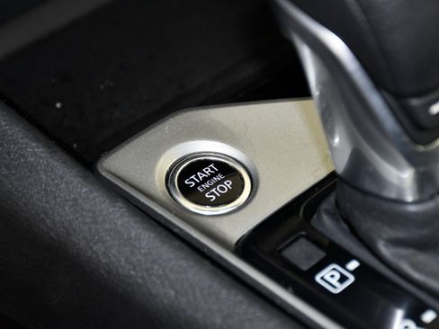 Used 2024 Nissan Altima 2.5 SV FWD image 30