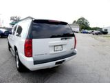 Used 2007 GMC Yukon XL SLT w/ SLT Preferred Equipment Group image 5