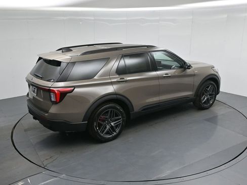 New 2026 Ford Explorer ST-Line w/ ST-Line Street Pack image 44