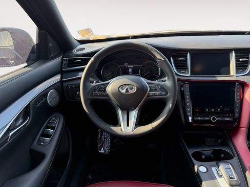 Used 2023 INFINITI QX50 Sport image 17