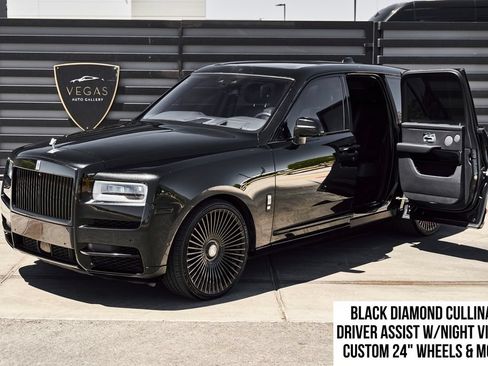 Used 2020 Rolls-Royce Cullinan AWD/4WD image 1
