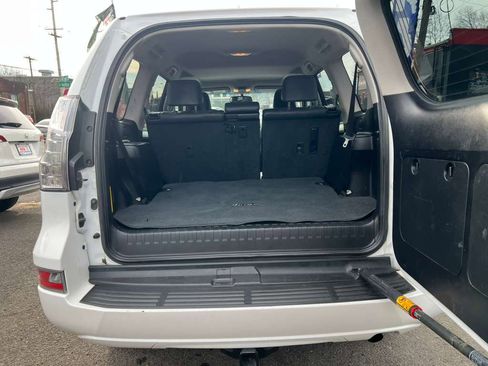Used 2014 Lexus GX 460 image 13