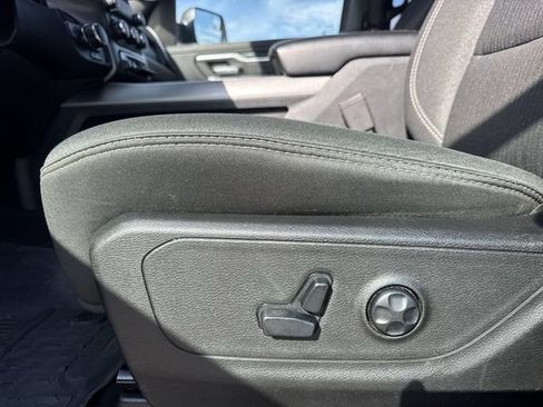 Used 2019 RAM 1500 Big Horn AWD/4WD image 12
