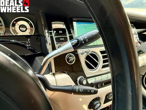 Used 2015 Rolls-Royce Wraith RWD image 36