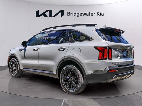 Certified 2023 Kia Sorento S w/ Panoramic Sunroof Package AWD/4WD image 4