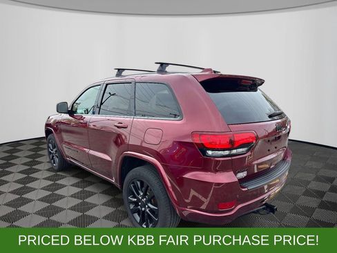 Used 2020 Jeep Grand Cherokee Altitude AWD/4WD image 2