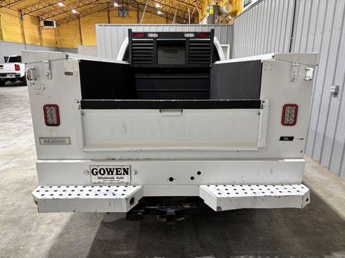 Used 2012 Ford F250 XL w/ XL Value Pkg image 8