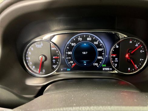 Used 2018 GMC Acadia Denali w/ Technology Package AWD/4WD image 13