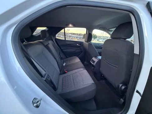 Used 2024 Chevrolet Equinox LT image 26