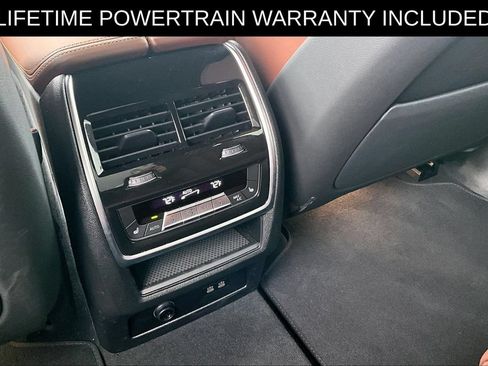 Used 2025 BMW X7 xDrive40i w/ M Sport Package AWD/4WD image 24