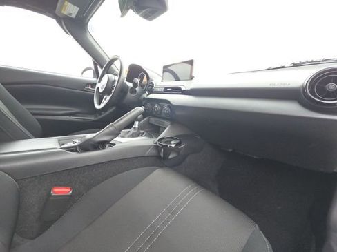 Used 2024 MAZDA MX-5 Miata Sport image 13