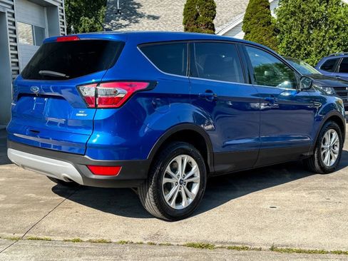 Used 2017 Ford Escape SE AWD/4WD image 3
