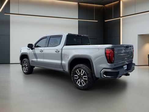 Used 2024 GMC Sierra 1500 AT4 w/ Technology Package AWD/4WD image 3