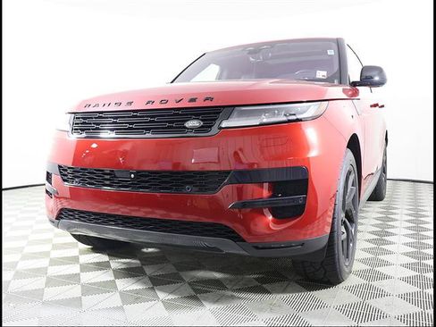 Used 2023 Land Rover Range Rover Sport SE AWD/4WD image 2