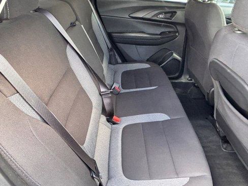 Used 2024 Chevrolet TrailBlazer LT w/ Convenience Package AWD/4WD image 13