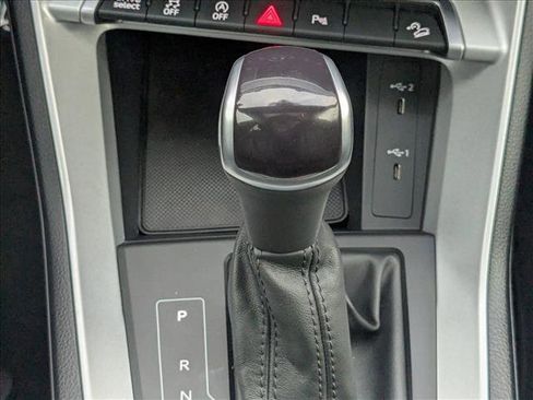 Used 2022 Audi Q3 2.0T Premium image 12