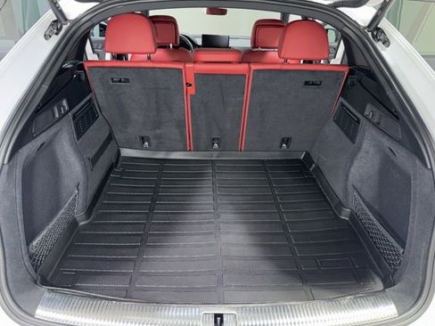 Used 2024 Audi SQ5 Premium Plus w/ Premium Plus Package image 28