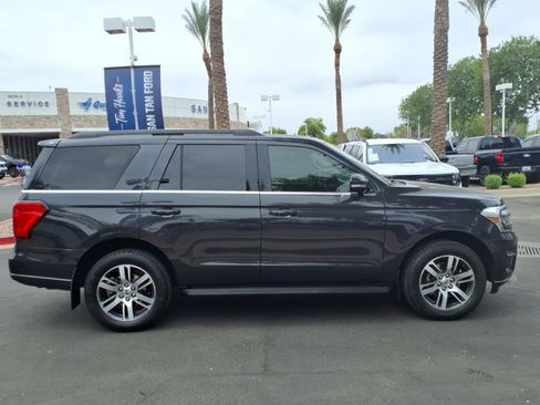 Certified 2024 Ford Expedition XLT AWD/4WD image 3