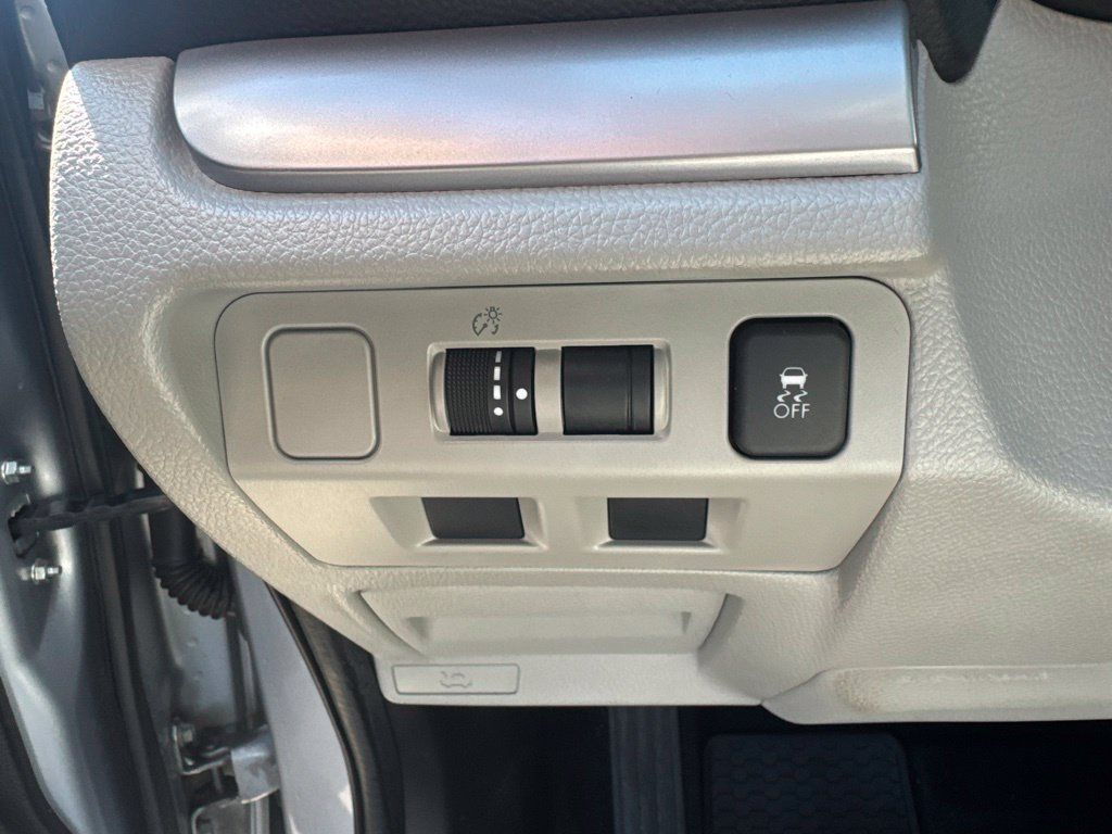 Used 2017 Subaru Forester 2.5i w/ Protection Package #1 AWD/4WD image 19