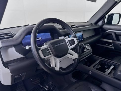 Used 2020 Land Rover Defender 110 HSE AWD/4WD image 4