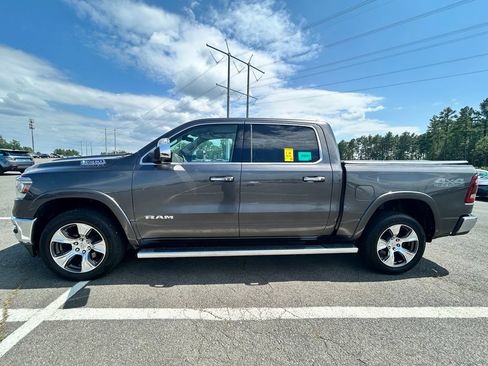 Used 2019 RAM 1500 Laramie AWD/4WD image 5
