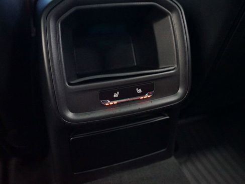 Used 2015 Porsche Macan S w/ Premium Package Plus image 16