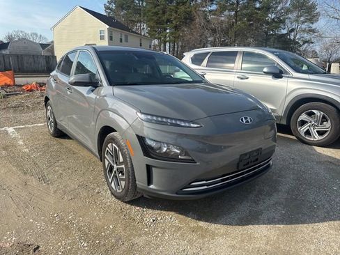 Used 2023 Hyundai Kona SE w/ Cargo Package image 1
