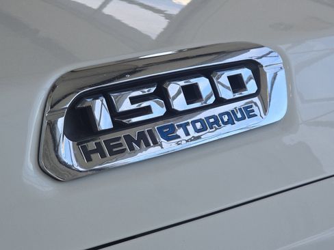 Used 2024 RAM 1500 Big Horn AWD/4WD image 12
