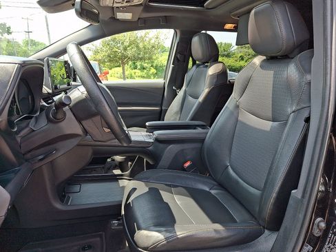 Used 2022 Toyota Sienna XLE Woodland Edition w/ Protection Package (TMS) AWD/4WD image 15