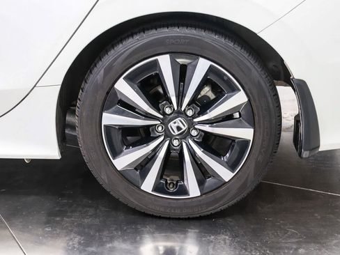Used 2025 Honda Civic Sport image 10