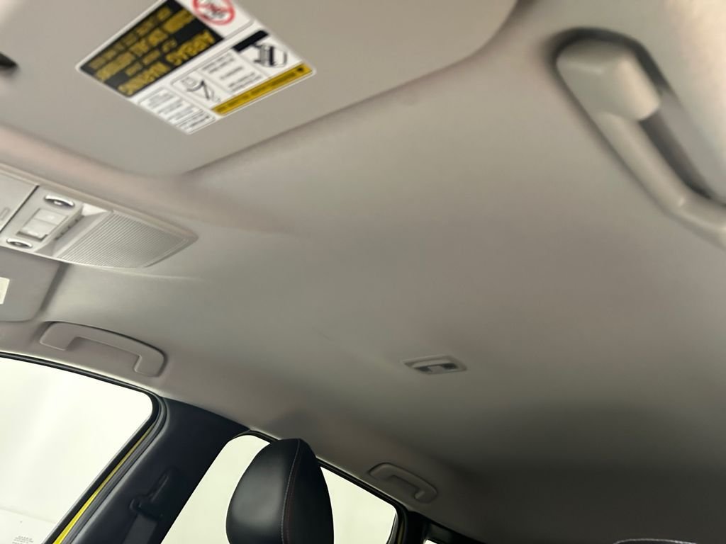 Used 2025 Nissan Kicks SR FWD image 23