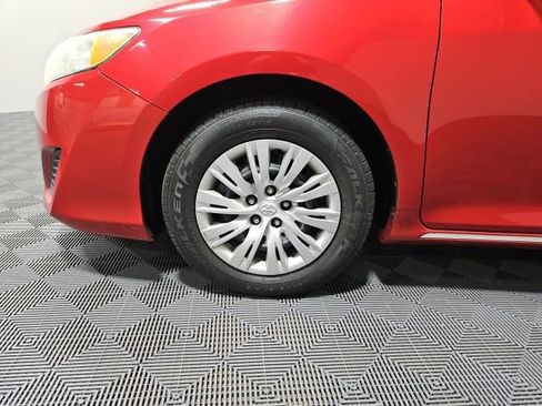 Used 2014 Toyota Camry LE image 10