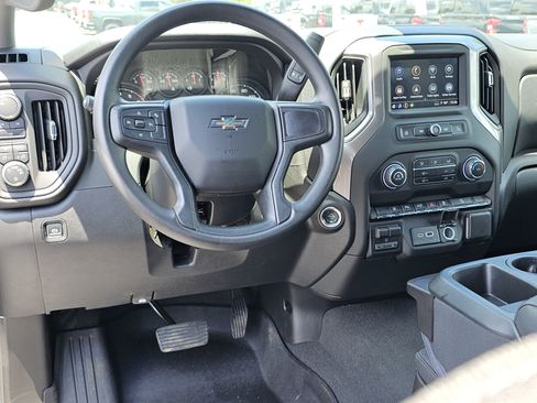 Used 2025 Chevrolet Silverado 2500 Custom w/ Custom Value Package AWD/4WD image 31