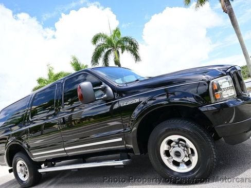 Used 2004 Ford Excursion Limited image 2