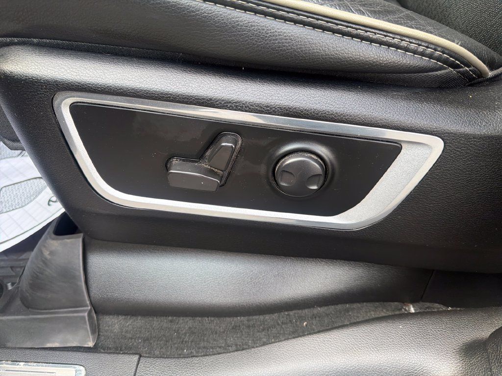 Used 2022 RAM 1500 Laramie AWD/4WD image 15