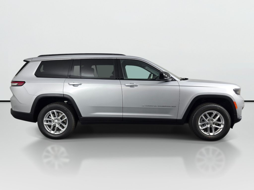 New 2026 Jeep Grand Cherokee L 4WD image 3